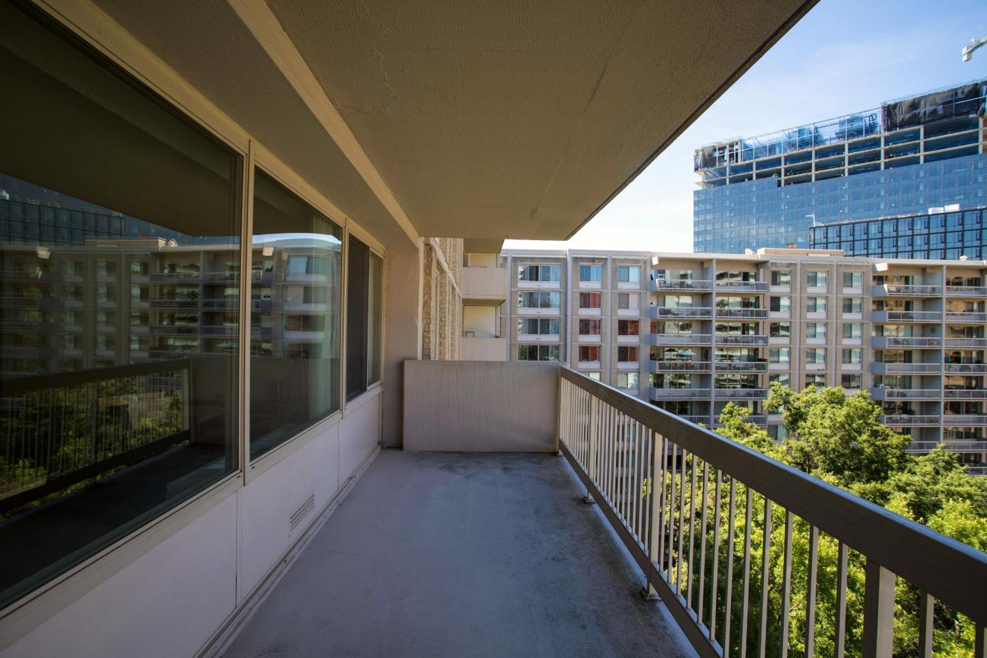 Fantastic 2 Bedroom Apartment With Gym At Arlington Eksteriør billede
